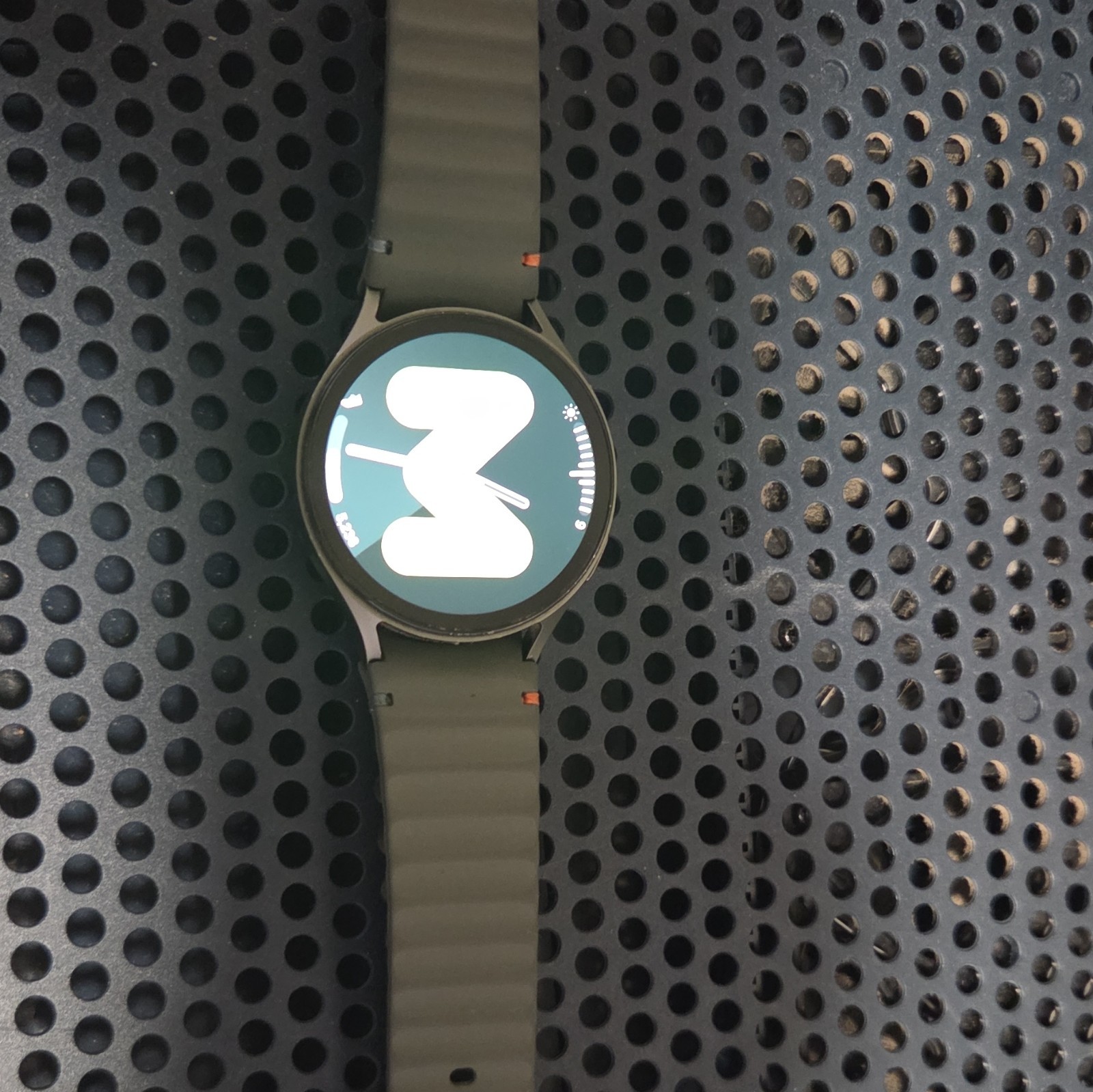 Samsung Galaxy Watch 7 44mm Green Aluminum Case Green Silicone Band 32GB