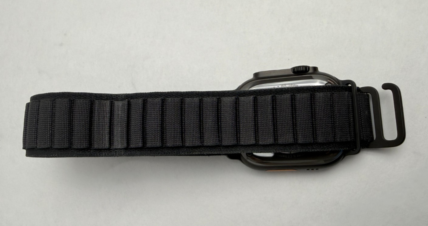 Apple Watch Ultra 3 49MM Black Titanium Black Alpine Loop MF0X4LW/A