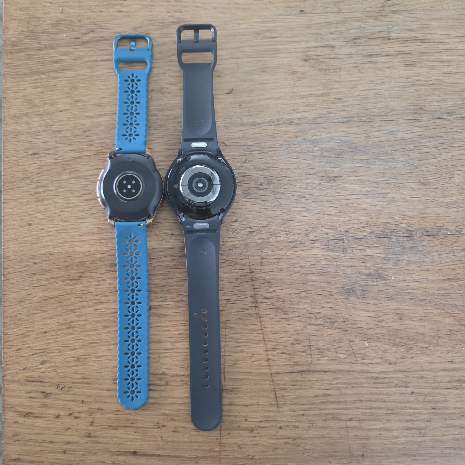 Samsung Galaxy Watch 6 SM-R940 Black 44mm And A Galaxy Watch SM R810