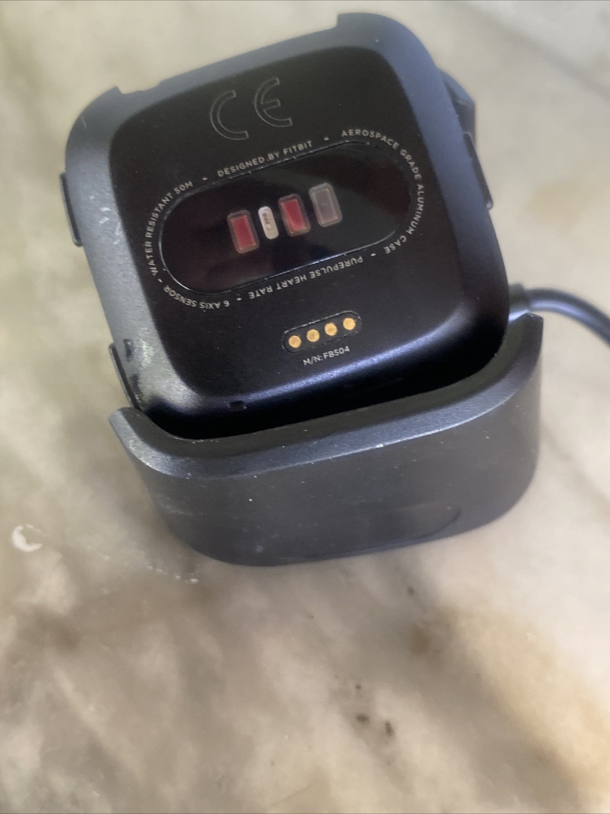 Fitbit Versa Smartwatch Showroom Model Tested ✅ With Bands & Cord