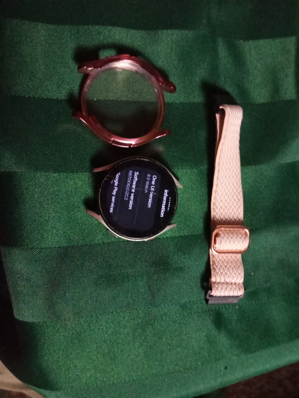 Samsung Galaxy Watch 4 Pink Lot WiFi + Bluetooth Very Good Sm R87c 16gb