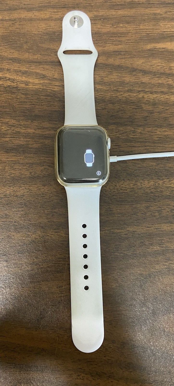 Apple Watch Series 6 40mm Aluminum White Smart Watch – (A22913) (Parts Only)