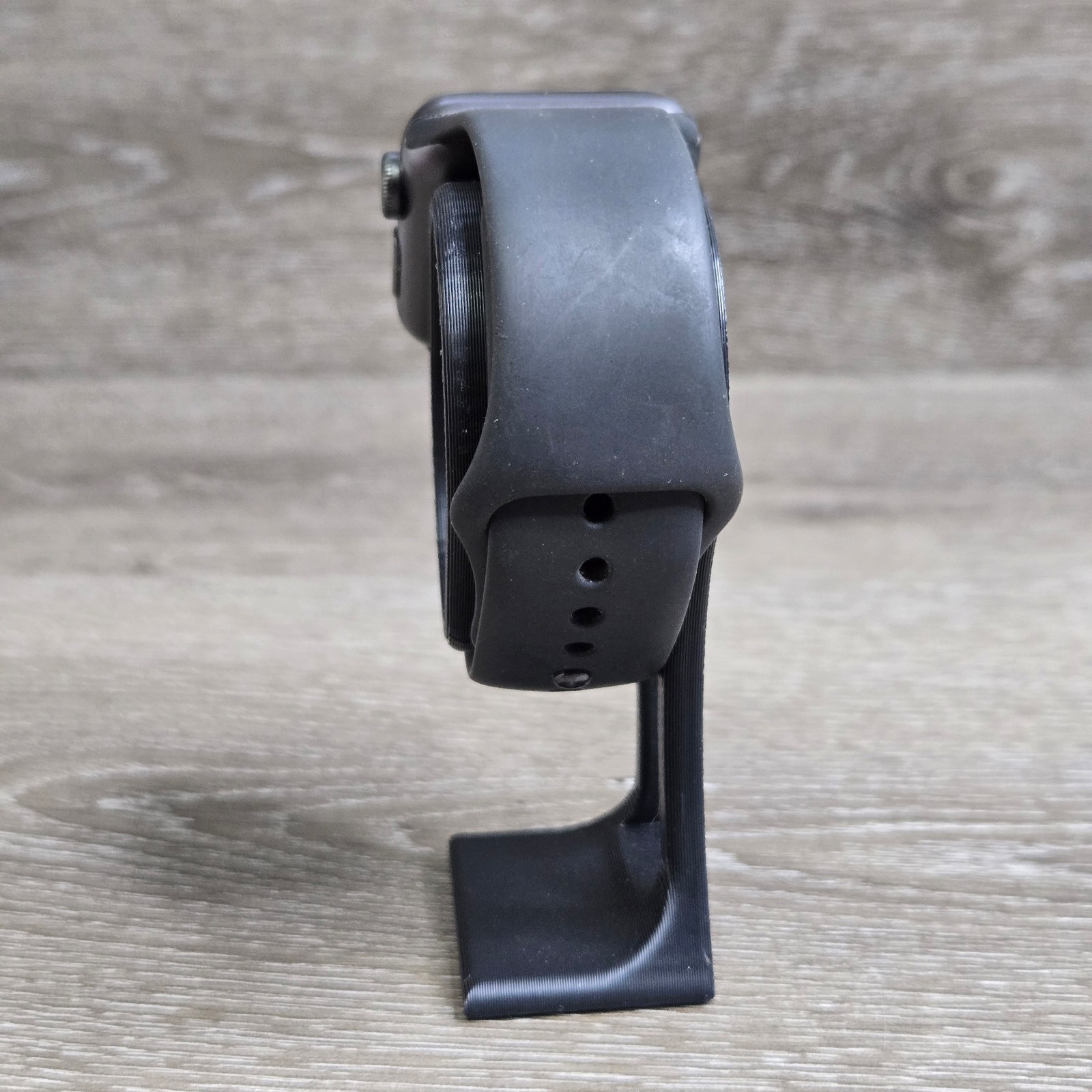 Apple Watch Series 3 38mm Space Gray Aluminum Black Band M/L A1858 For Parts