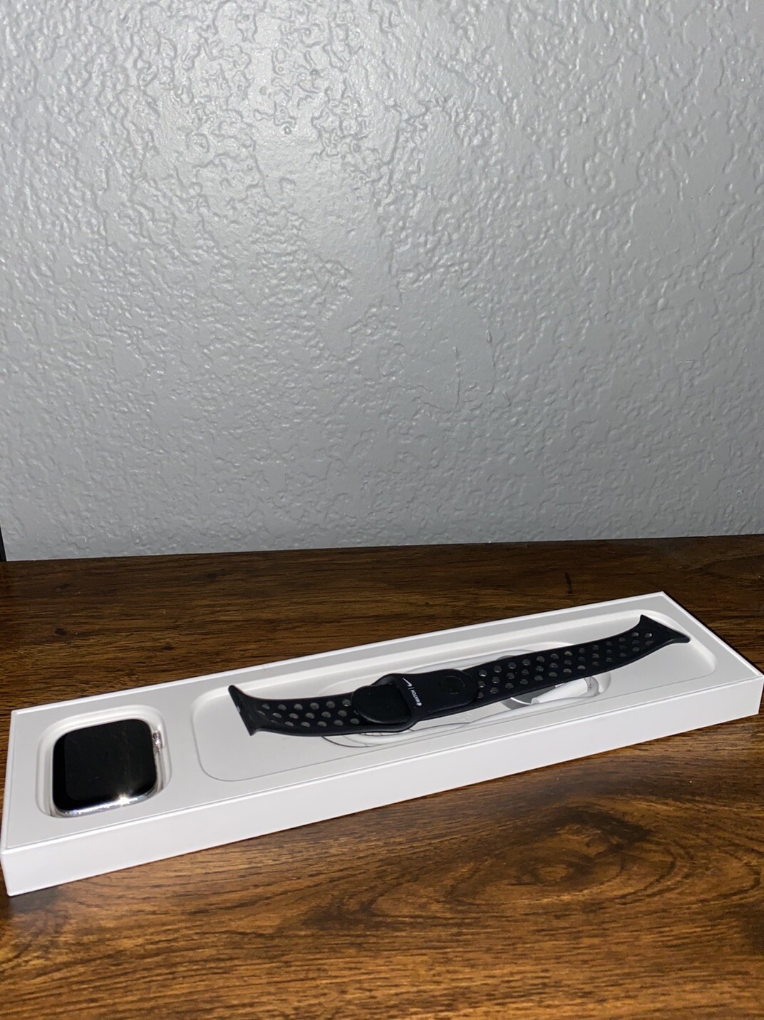 Apple Watch (Series 8) 45mm Silver Stainless w/ Nike Sport (LTE)- Very Good Cond
