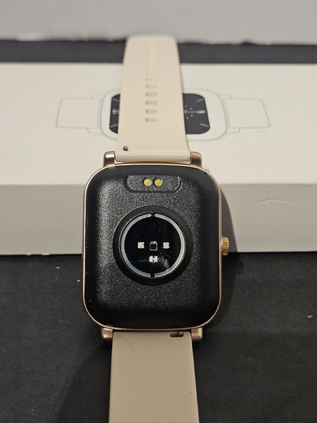 Fitness Tracker P42 For Women, Black Smart Watch X0039X1ST3 – Never Used