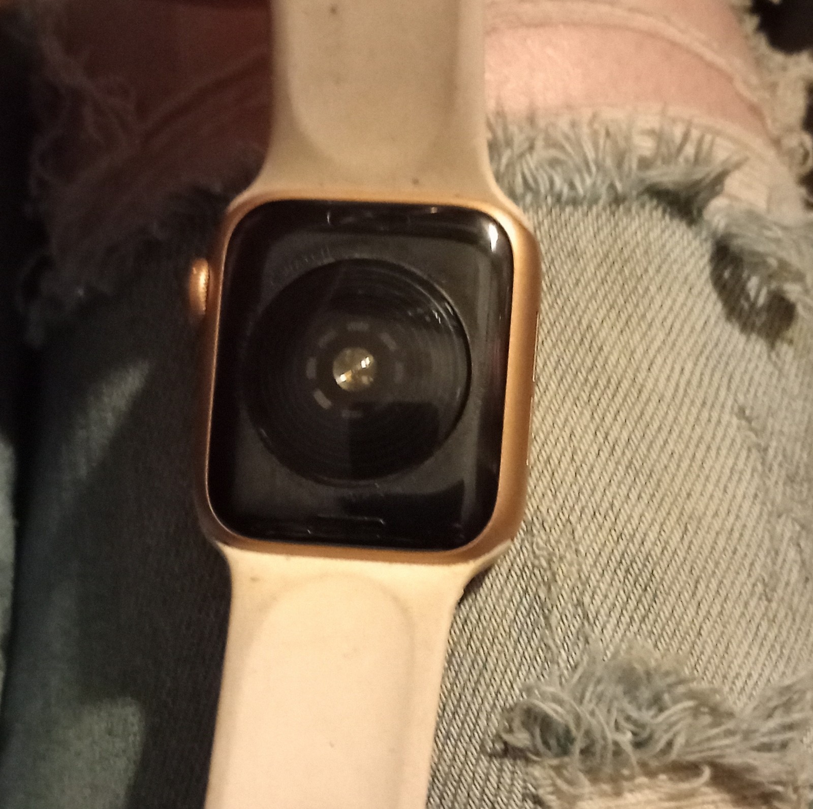 Apple 40mm Gold Aluminum Smart Watch Multicolor Silicone Band Water-Resistant