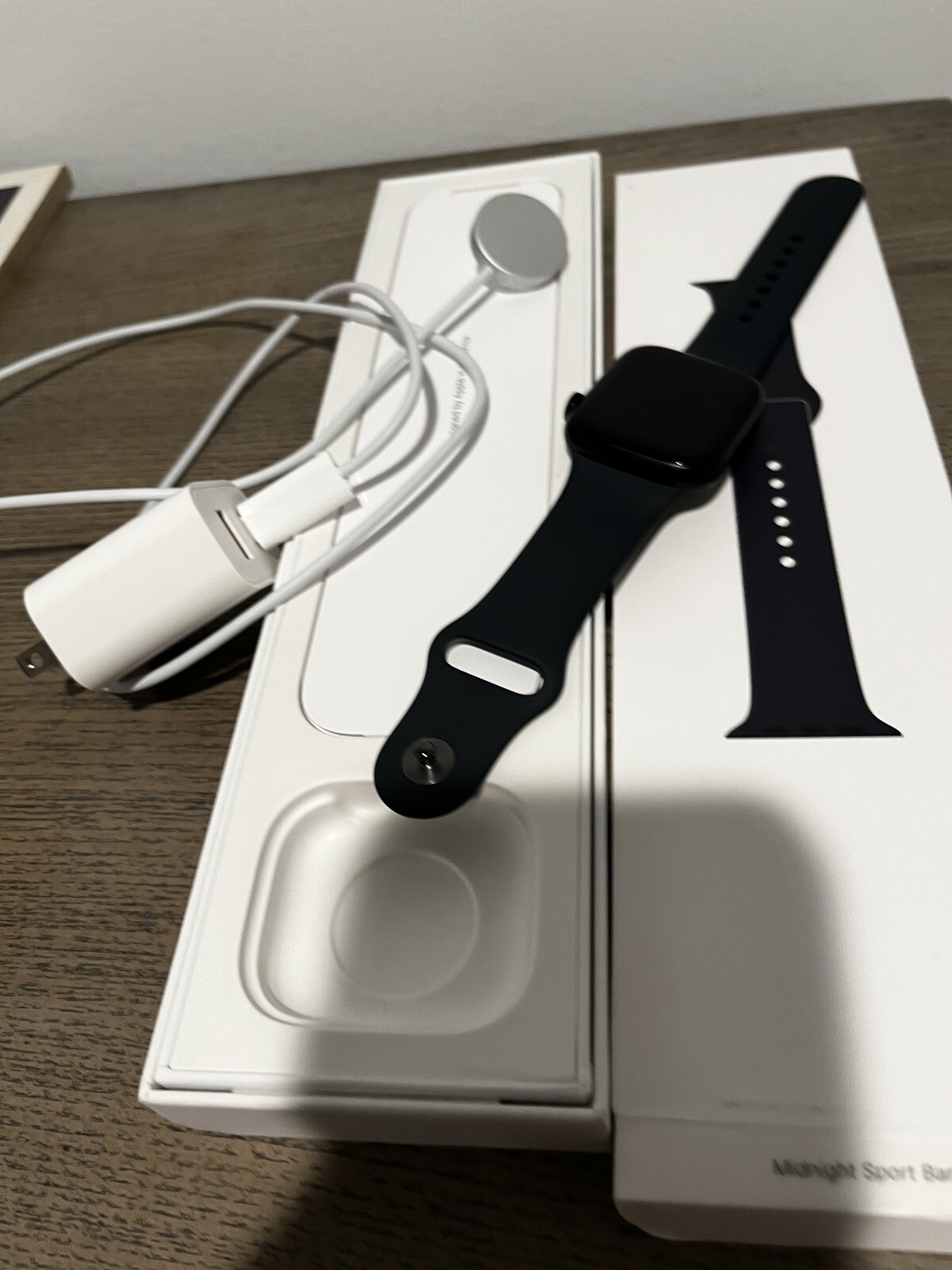 Apple Watch Series 8 45mm Midnight Aluminum Case With Sport Band, GPS+Cellular
