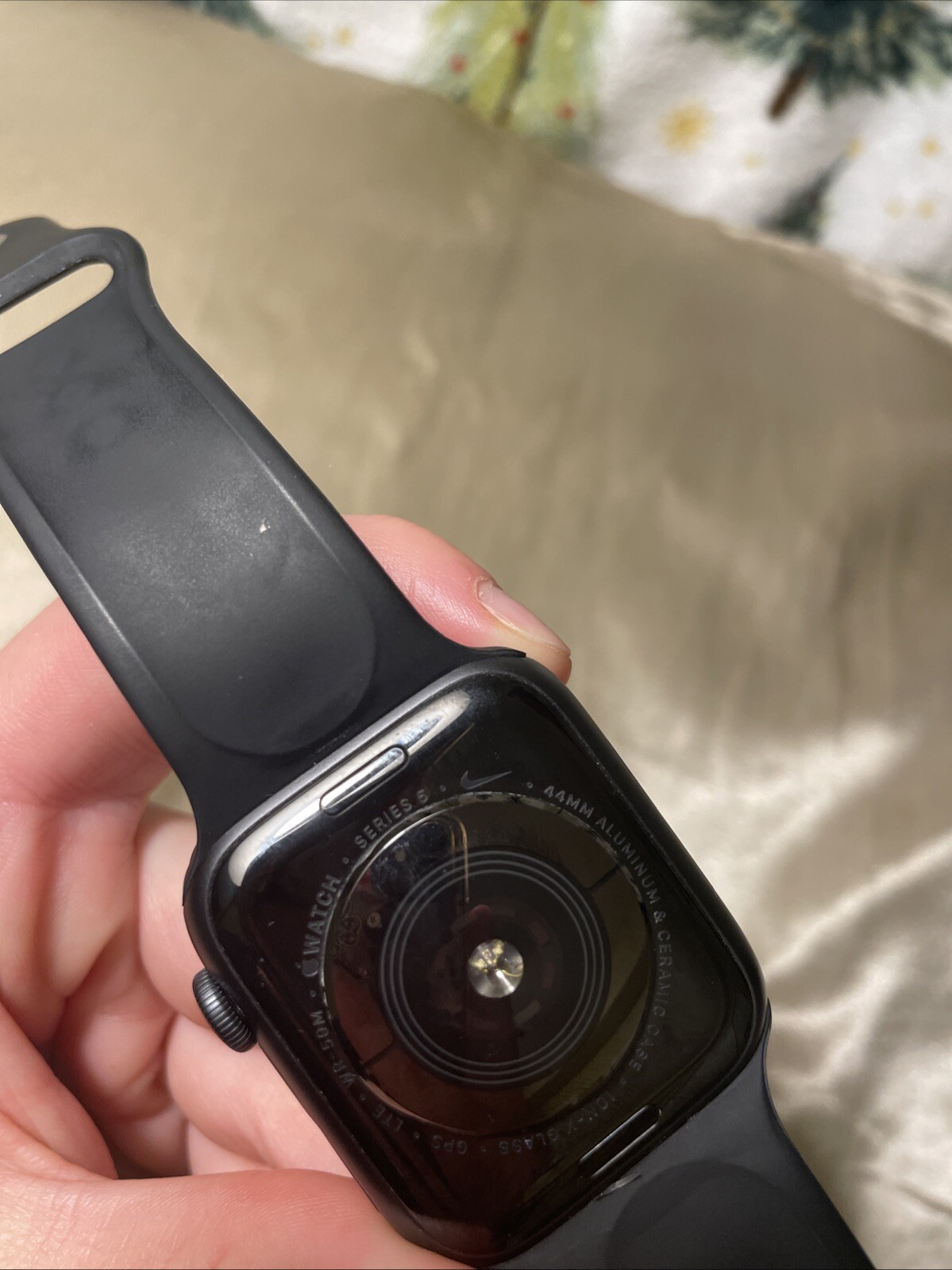 Apple Watch Series 5 Nike 44mm Space Gray Aluminum Case with Anthracite/Black Sp