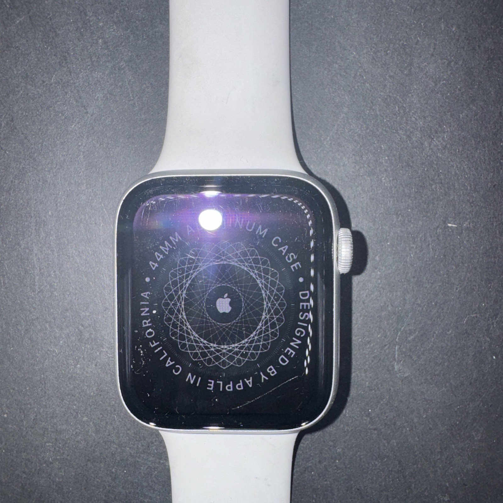 Locked Apple SE – 44mm Aluminum Ceramic Case – For Parts