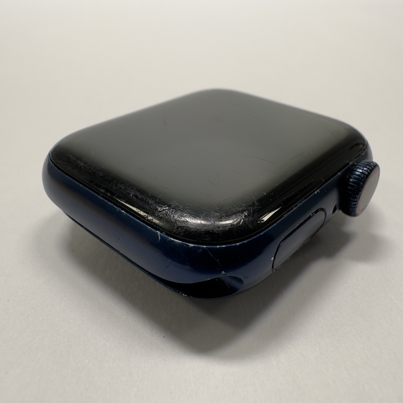 Apple 40mm Apple Watch Series 6 M02R3LL/A | Power Issue | For Parts