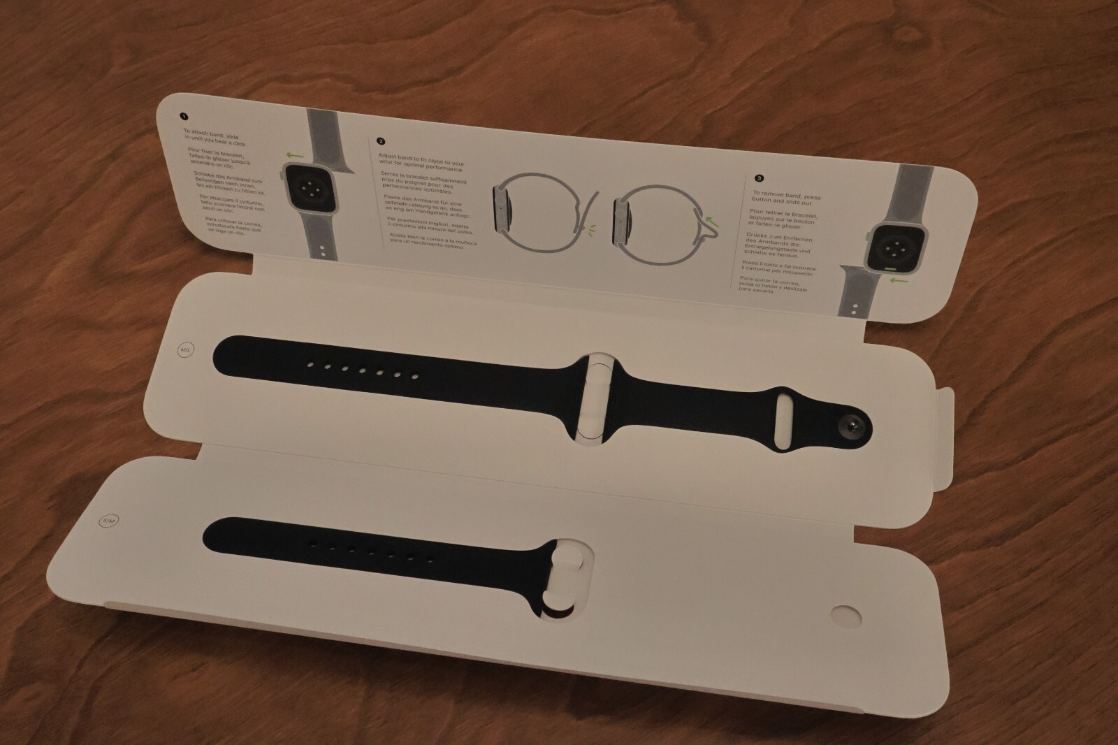 Apple Watch Series 9 45mm w/Midnight Sport Loop Band MR9C3LL/A A2980
