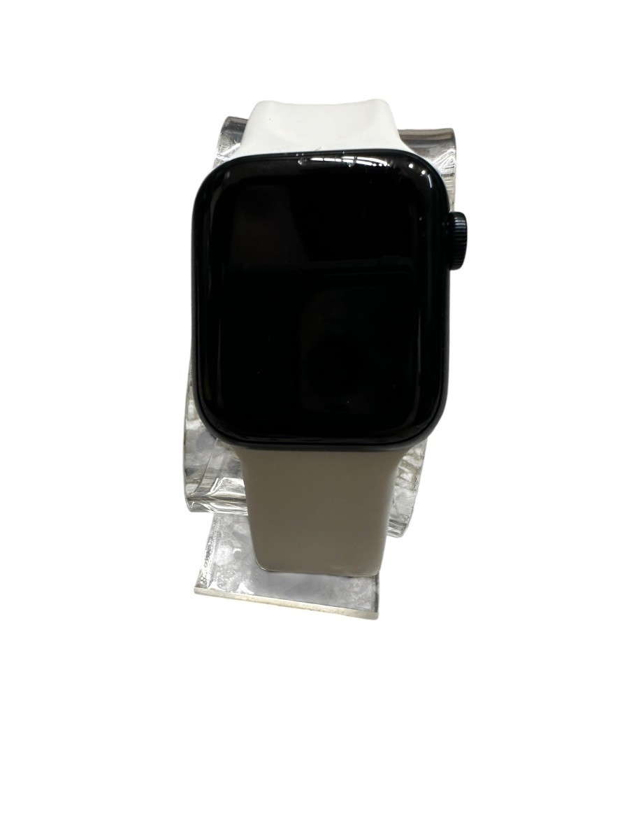 Apple Watch SE 3 3rd Gen 40mm GPS (ue-jp) (PBR122286)