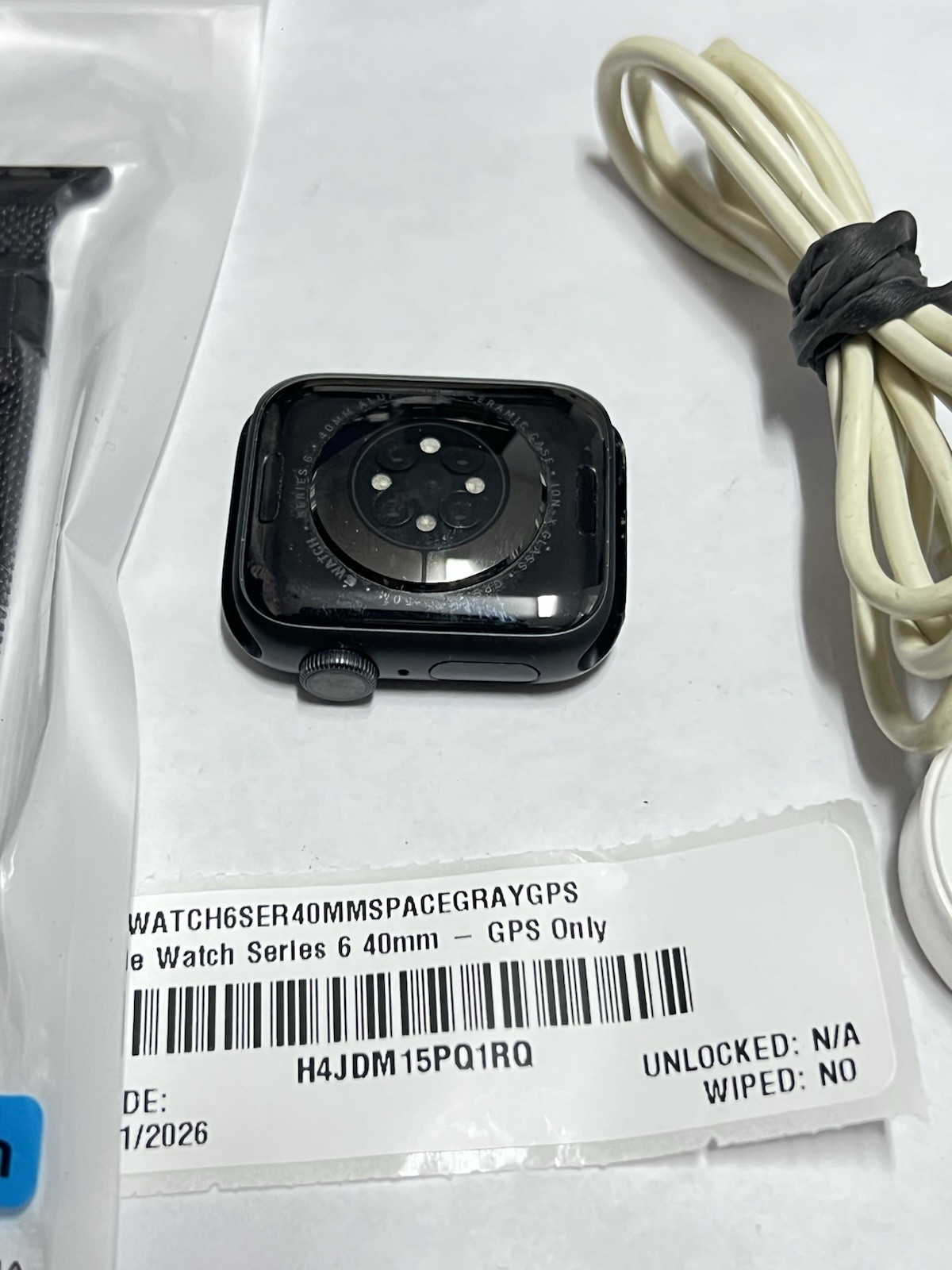 Apple Watch Series 6 40MM (GPS ) aluminum- Black – A2293