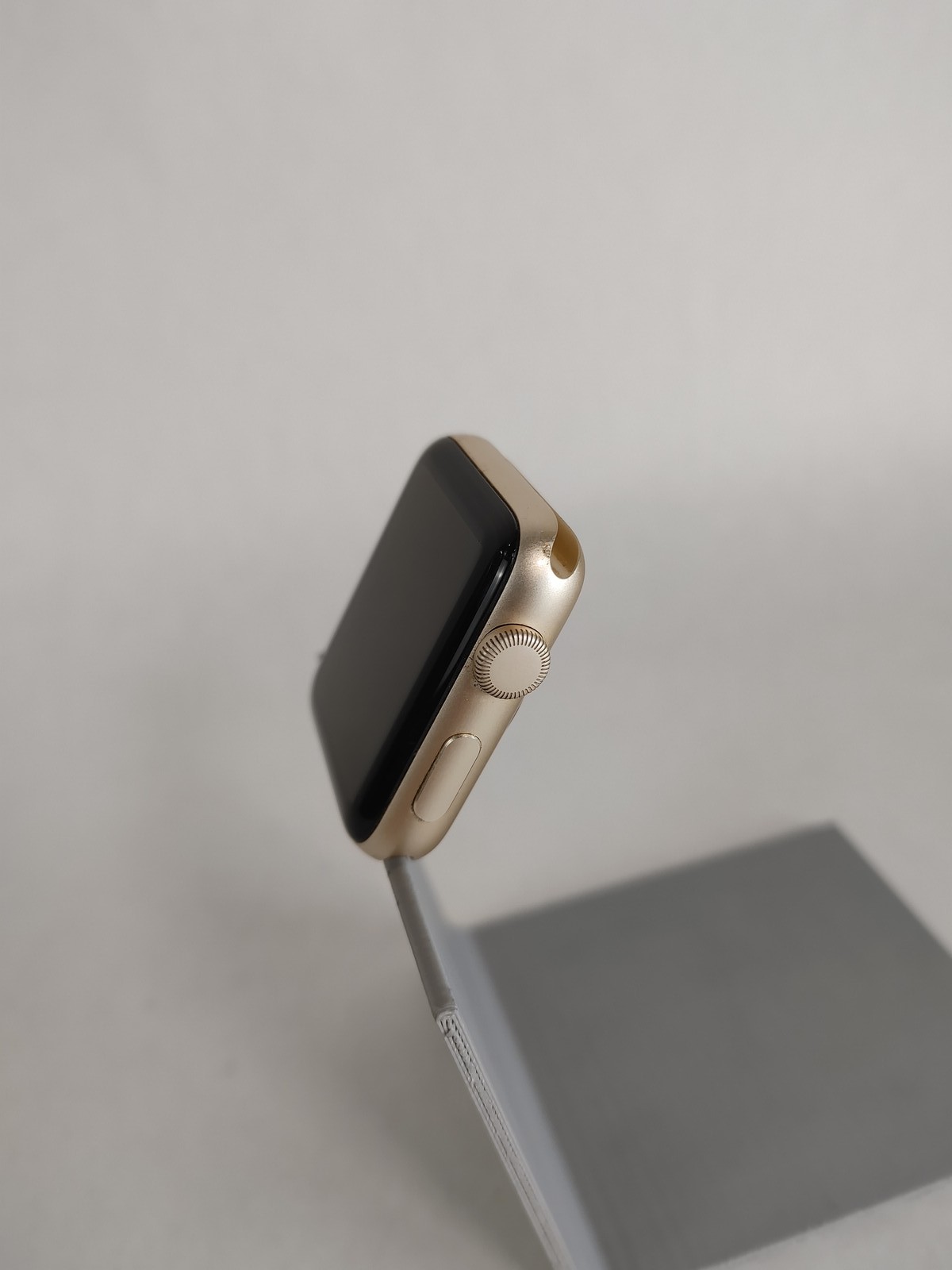 Apple Watch Series 2 42 mm Gold Aluminum Case 5 GB GPS