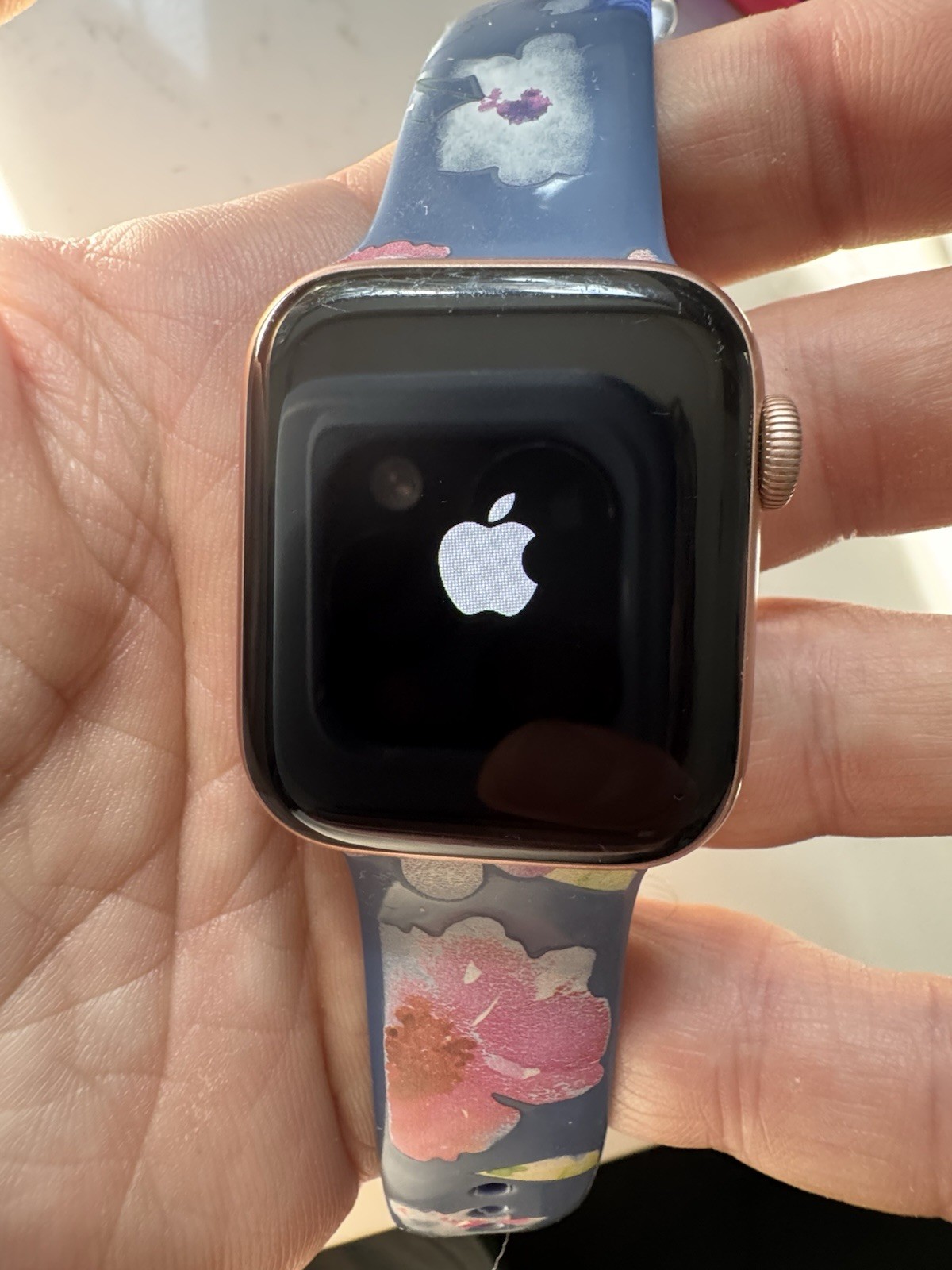 Apple Watch Series 5 40mm Rose Gold Case with Floral And White Bands WiFi Only