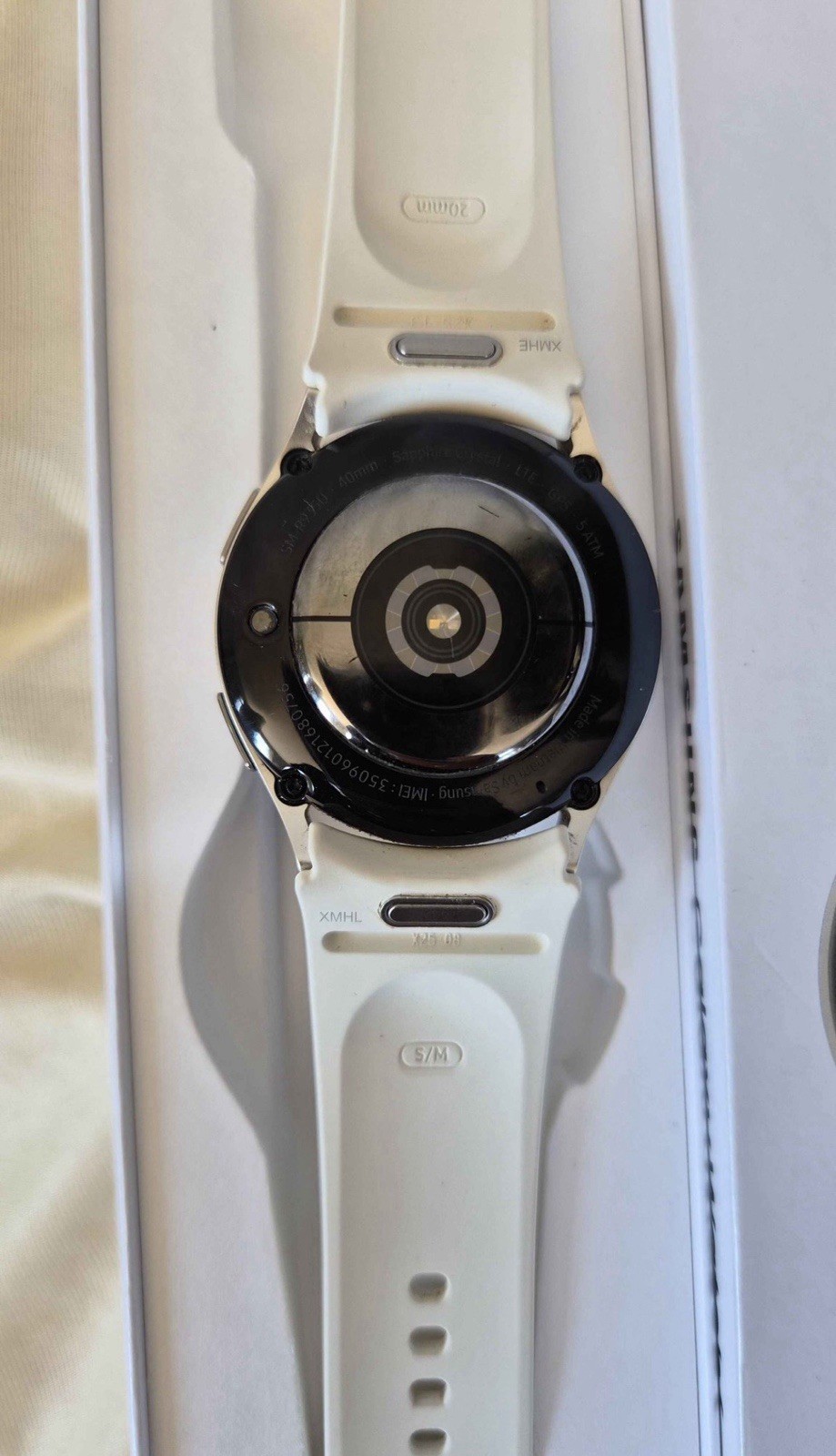 Samsung Galaxy Watch5 44mm Aluminum Case White Band Smartwatch SM-R910NZSAXAA