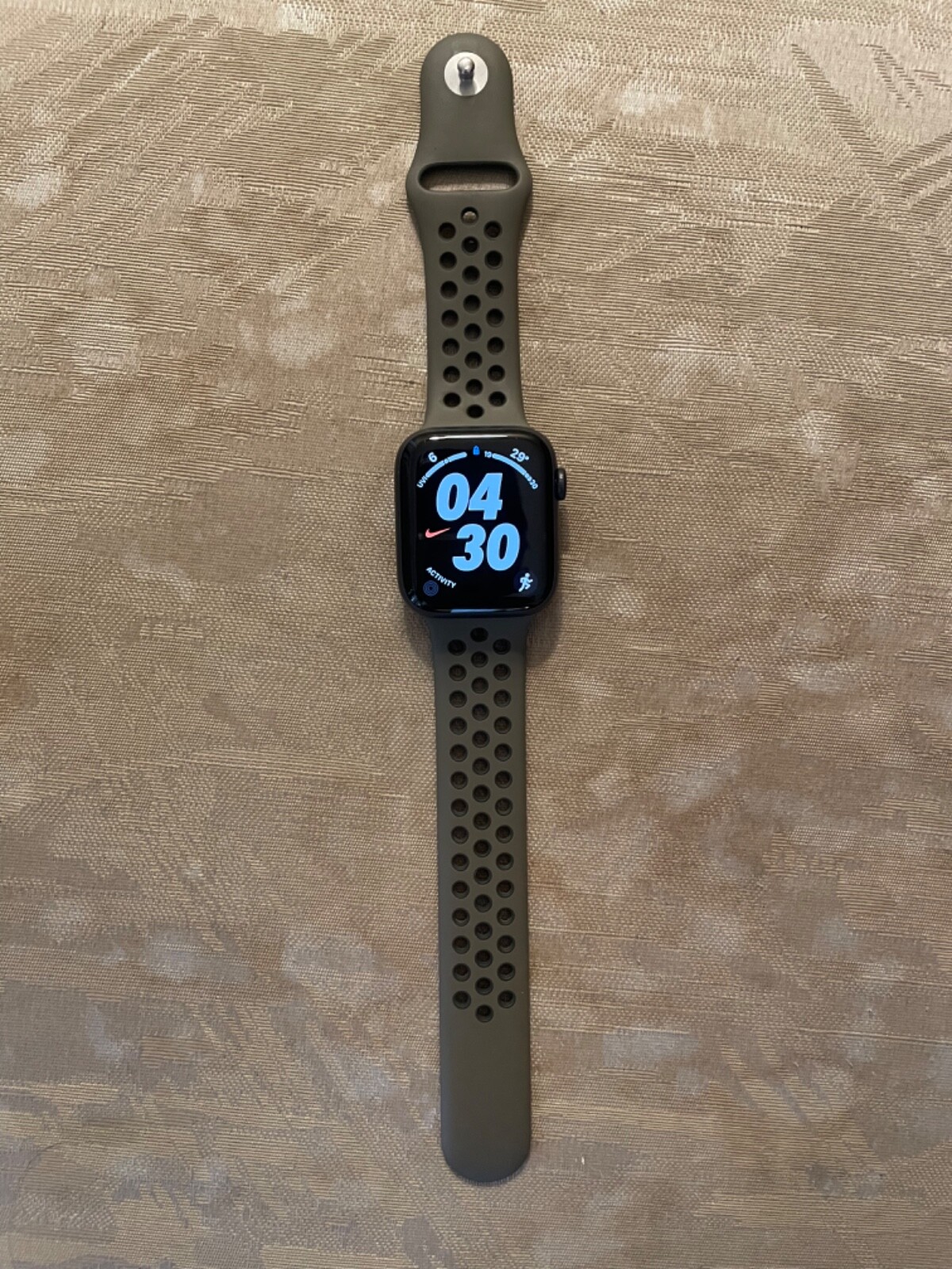 Apple Watch SE Nike 44mm Space Gray Aluminum Case with Anthracite/Black Sport…