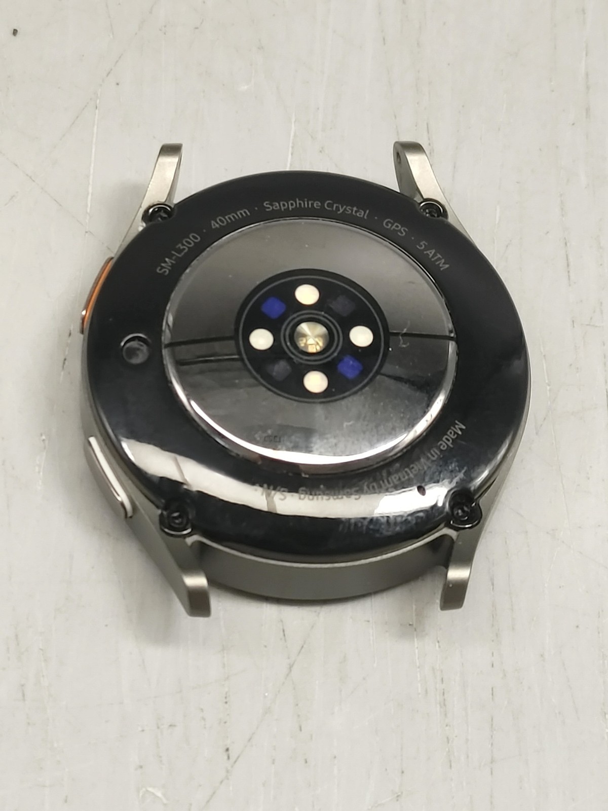 Samsung Galaxy Watch7 Aluminum Smartwatch 40mm SM-L300 w/ Band **READ!!!**
