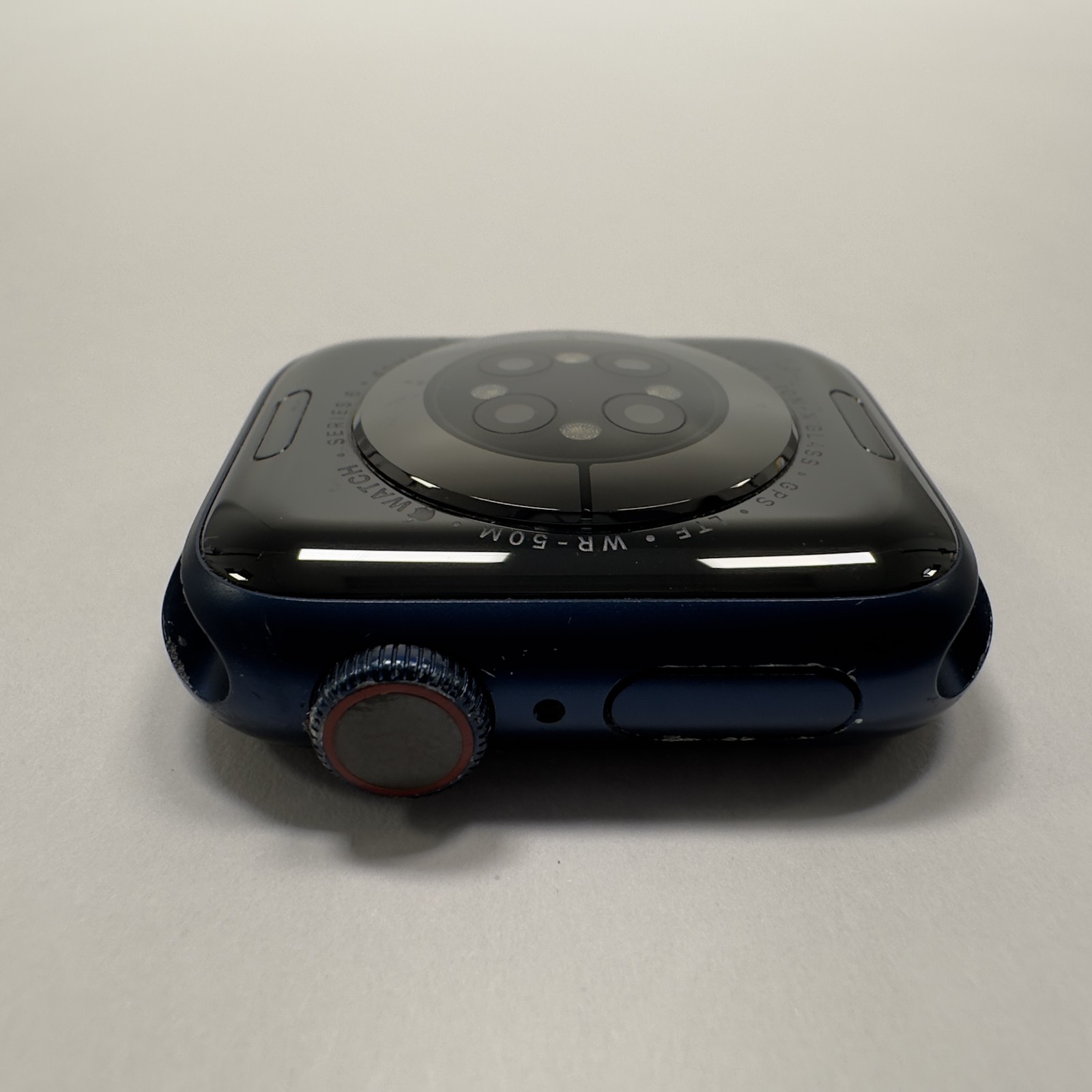 Apple 40mm Apple Watch Series 6 M02R3LL/A | Power Issue | For Parts