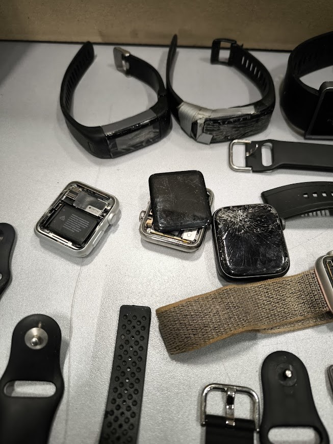 Lot of 20 Mixed Smartwatches – Untested, Signs of Use, Parts/Repair