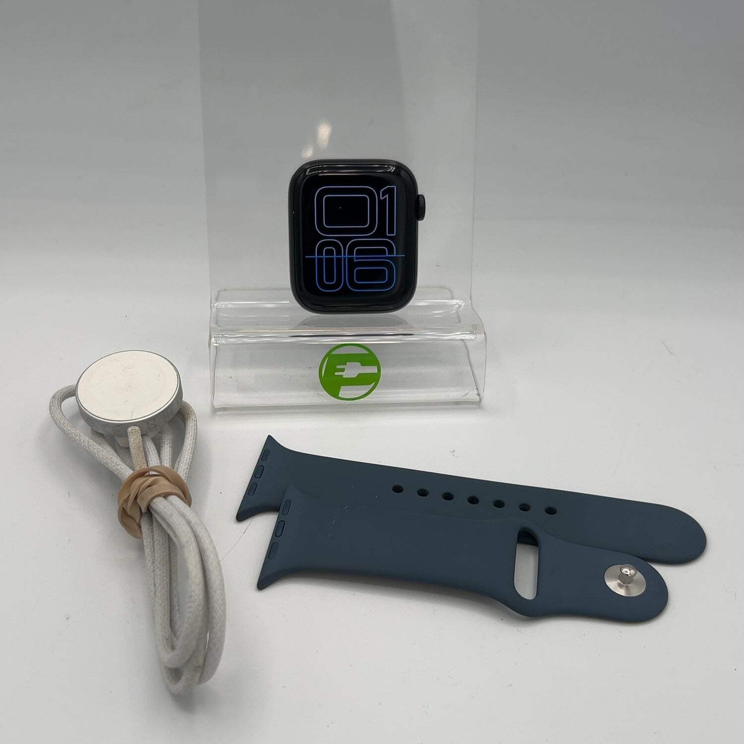 GPS Only Apple Watch SE 3 44MM Midnight Aluminum Anchor Blue Sport Band