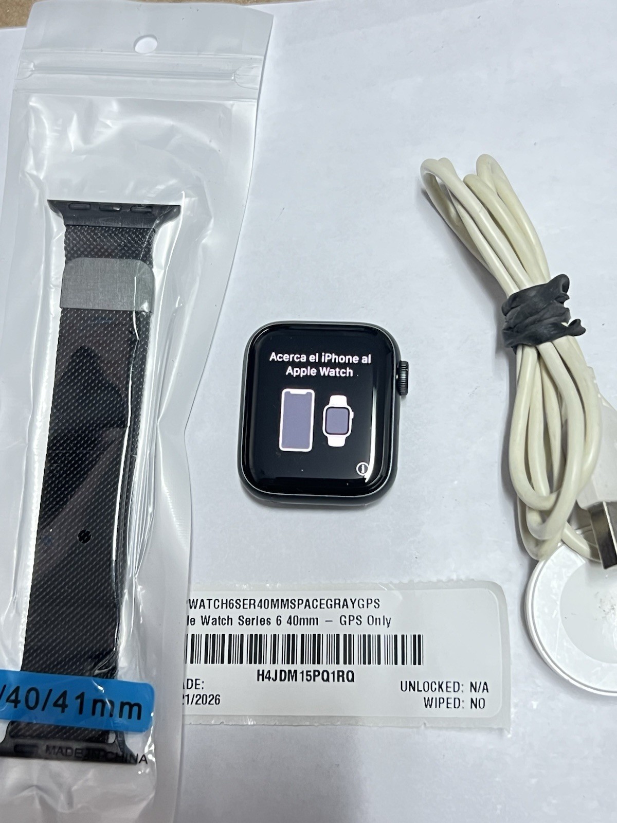 Apple Watch Series 6 40MM (GPS ) aluminum- Black – A2293