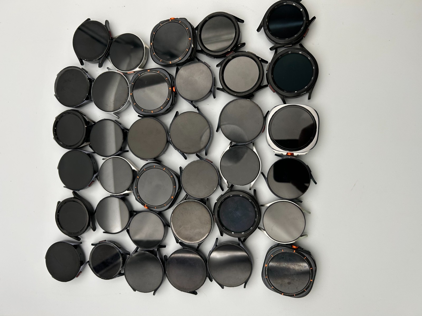 Lot of 35 Samsung Galaxy Watches LTE BT Mixed Sizes – Tested Working – No Bands