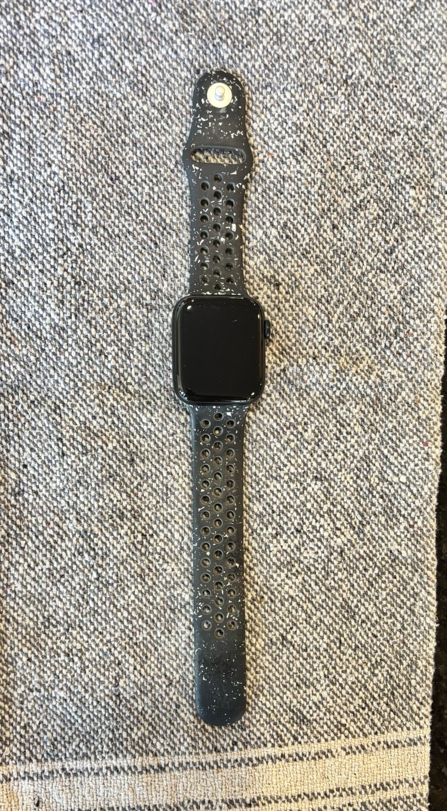 Apple Watch SE 44mm Black Aluminum GPS Waterproof Nike Sport Band Silicone
