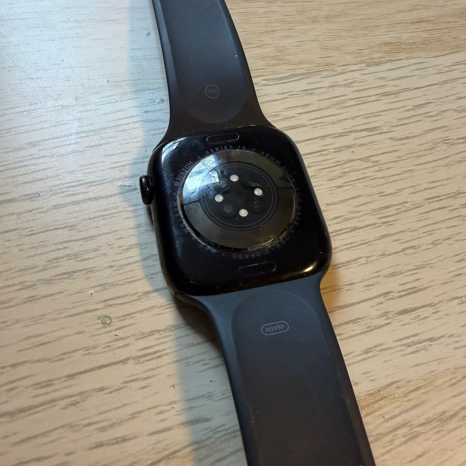 Apple Watch Series 10 (GPS) 46mm Jet Black Aluminum – M/L Sport Band (MWWQ3LW/A)
