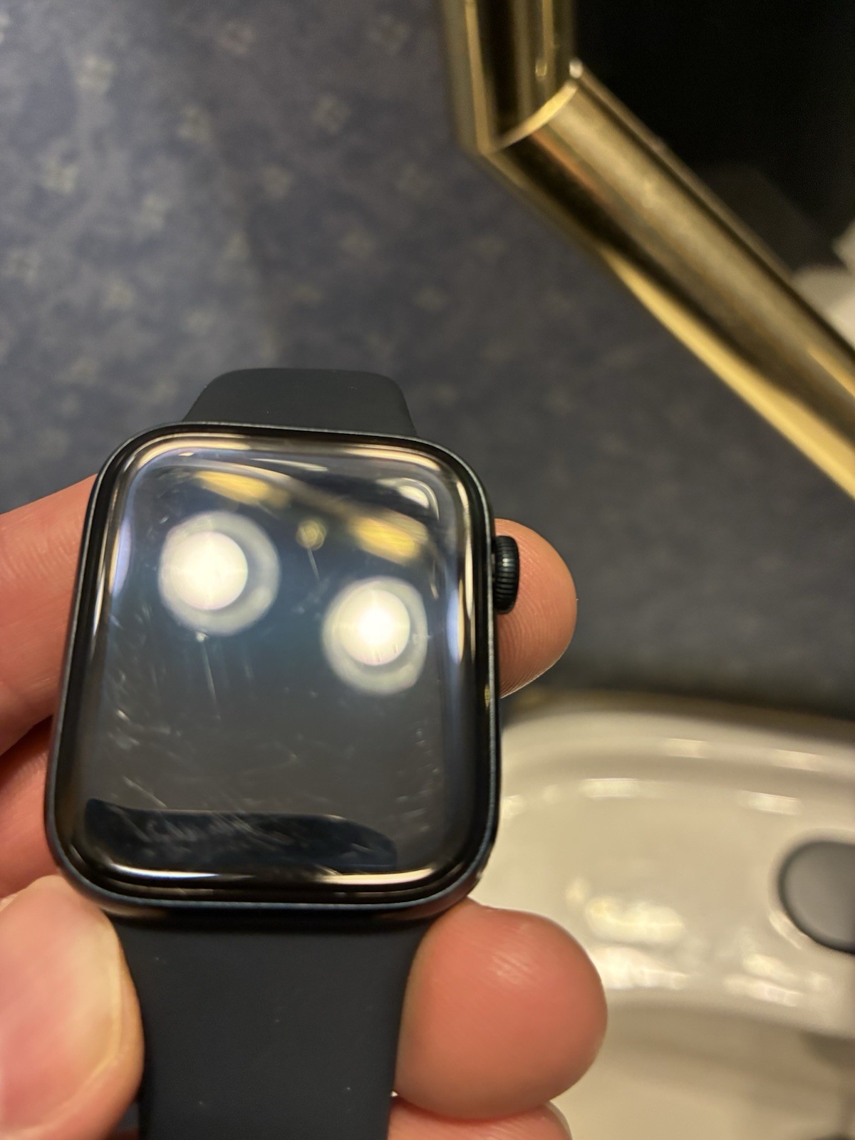 Apple Watch SE 2nd Gen 44mm Midnight Black Aluminum GPS Sport Band Used M/L Band