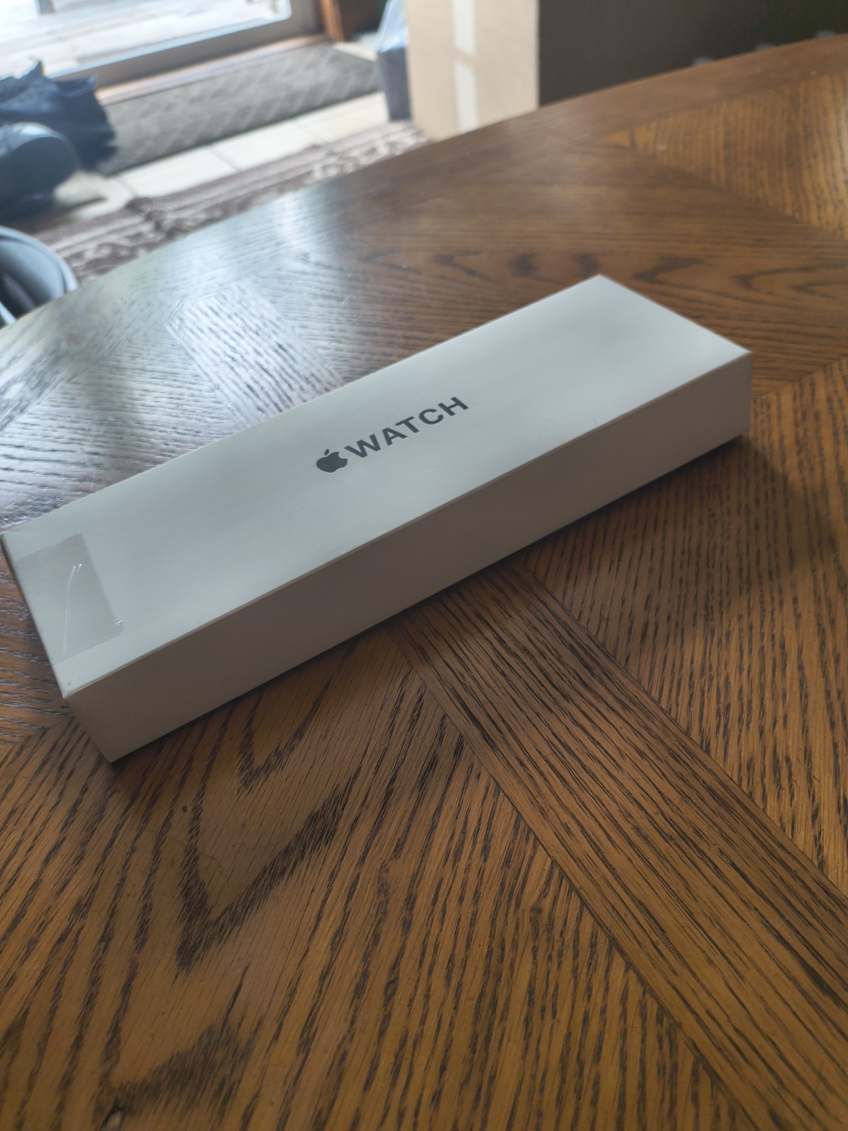 Apple Watch SE (2022) 40mm Starlight Aluminum Case with Sport Band, S/M (GPS…