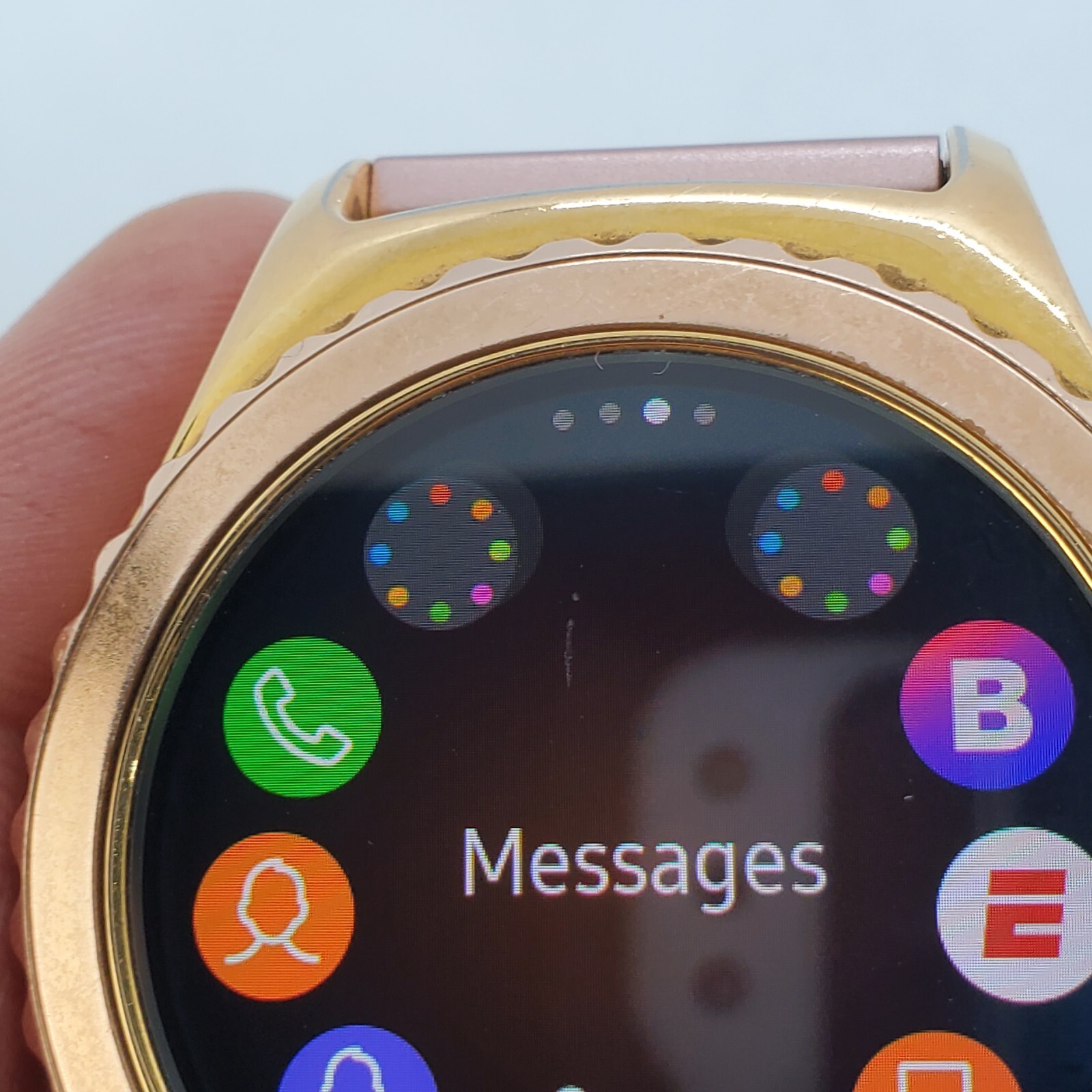 Samsung Galaxy Gear S2 40MM Rose Gold Case Rose Gold Milanese Band Working