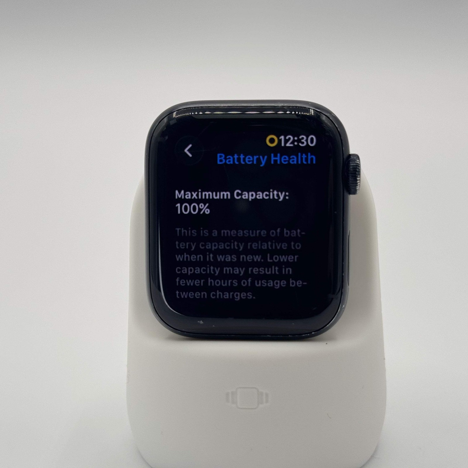 Unlocked Apple Watch SE 2 44mm A2727 2022 Midnight **READ**