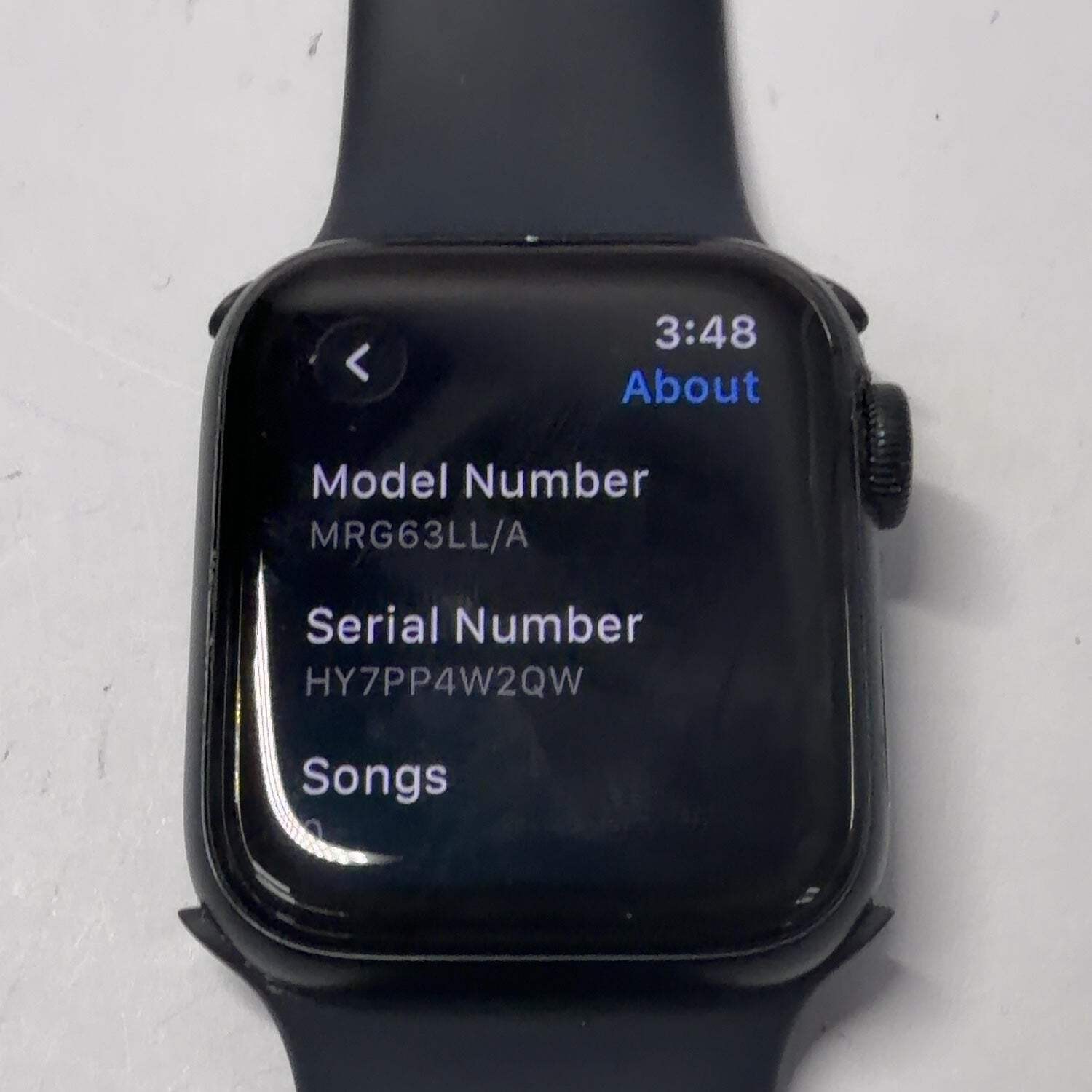 Unlocked Apple Watch SE 2nd Gen 40MM Aluminum Black Sport Band MRG63LL/A