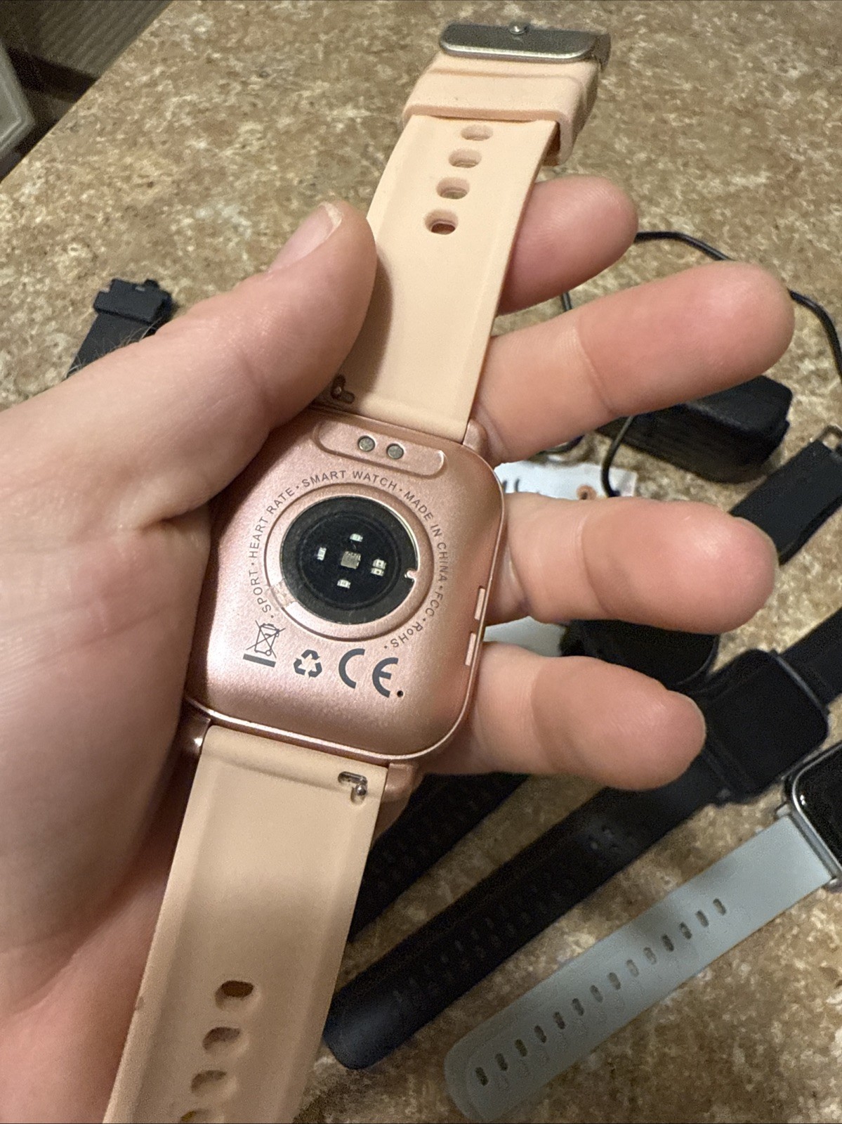 Lot of TESTED smart watches (unbranded)/unknown brand) Screens turn on