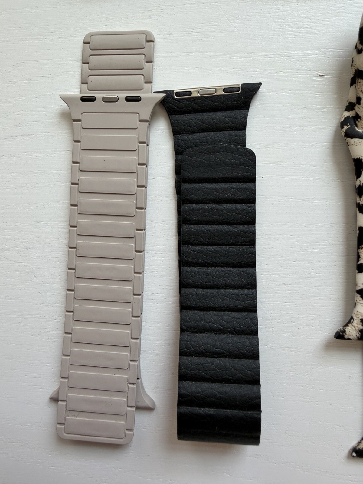 Apple Watch Series 3 – 42 MM Watch + 18 Mixed WristBands Assorted Lot Bundle