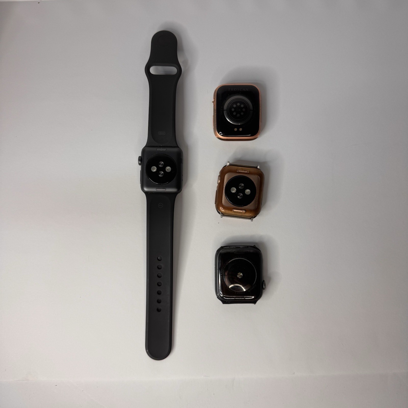 FOR PARTS Apple Watch Series 5 & 3 – Some Turn On – Some Not Working