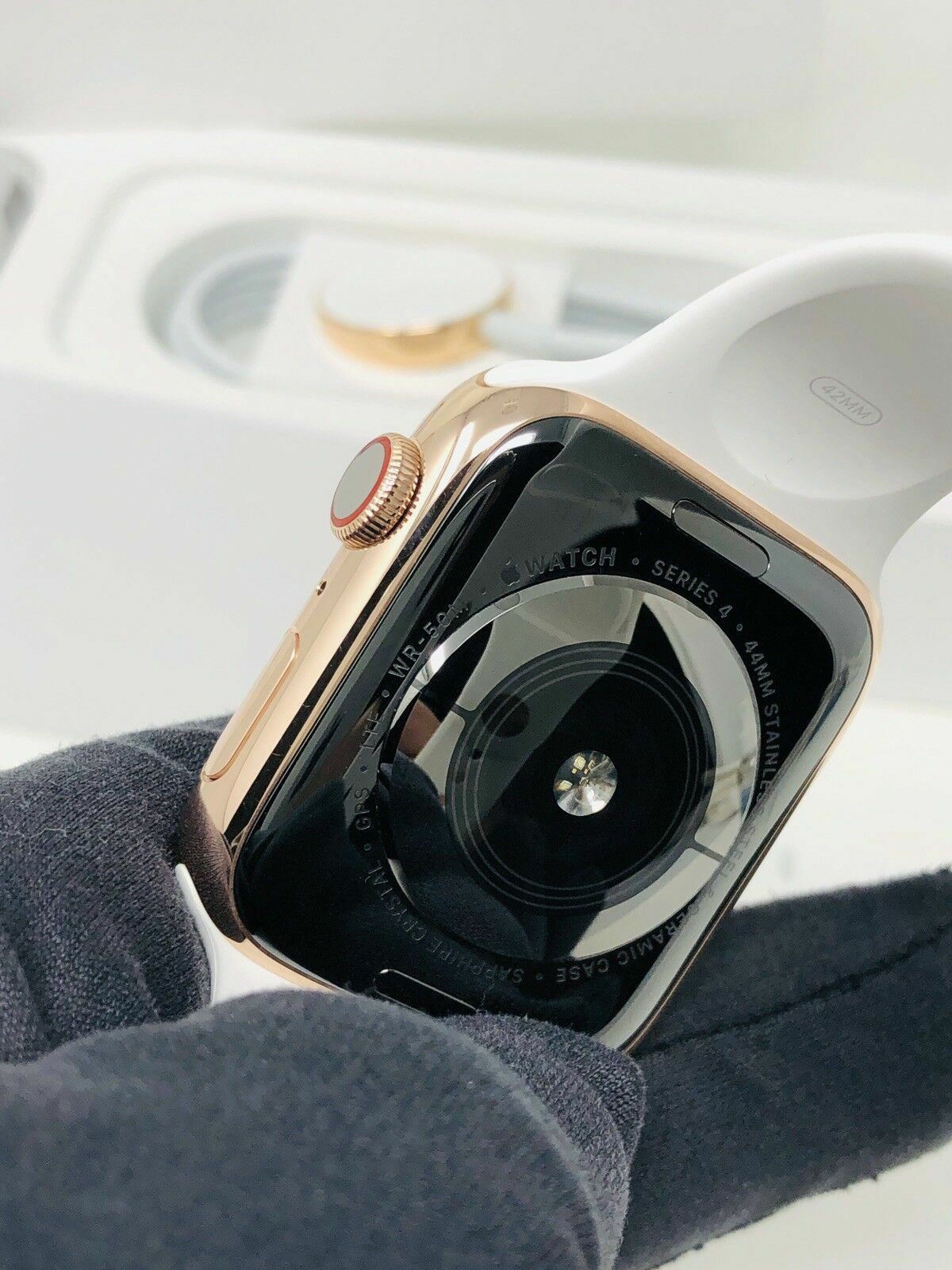 24K Rose Gold Plated 44MM Apple Watch SERIES 4 With White Sport Band