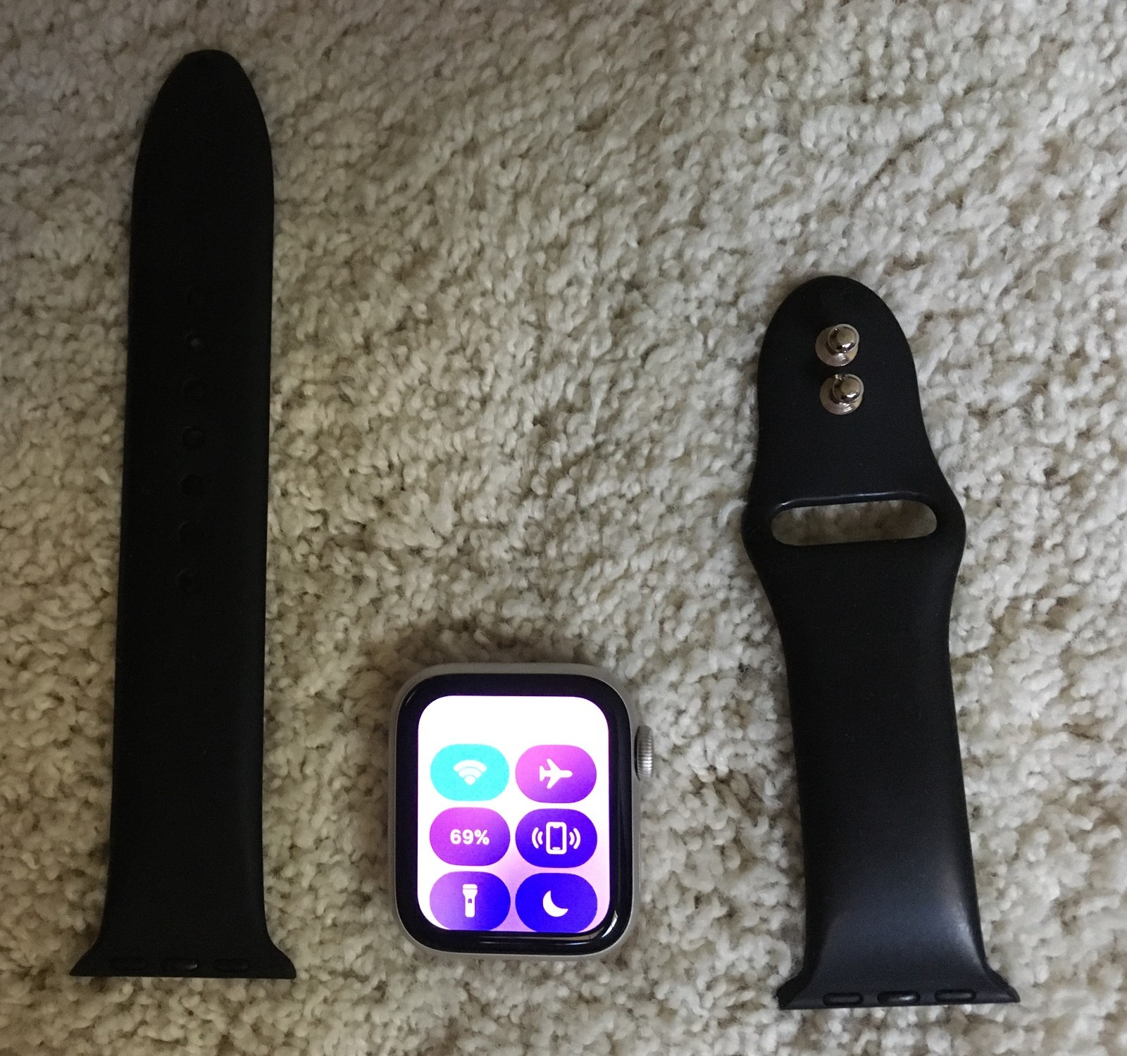 Apple Watch SE Silver GPS 40MM Band 2nd Generation