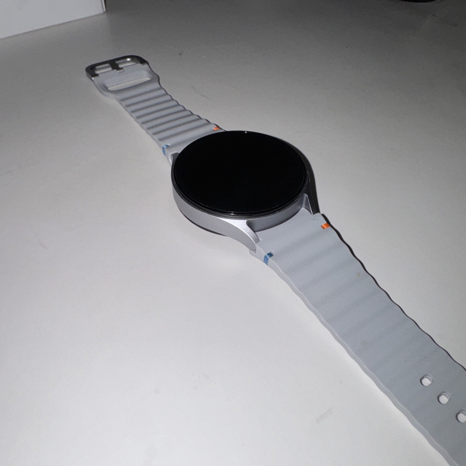 Samsung Galaxy Watch7 44mm Bluetooth Smartwatch , Silver, (NEW)