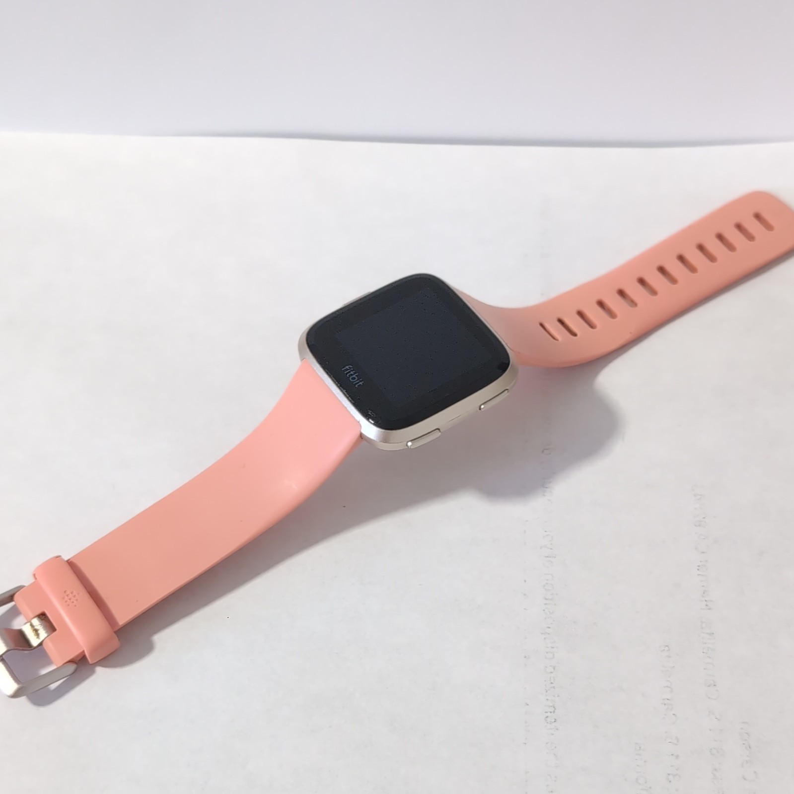 Fitbit Versa 40mm Smartwatch Gold Aluminum Case Pink Silicone Band