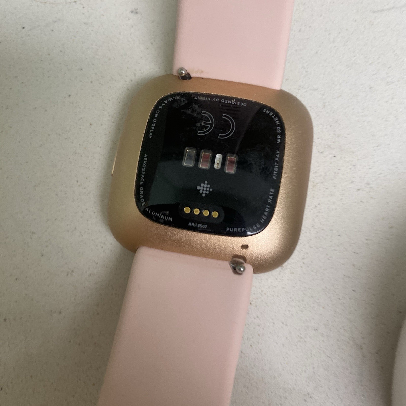 Fitbit Versa 2 – Health & Fitness Smart Watch Copper Rose / Pink Band FB507