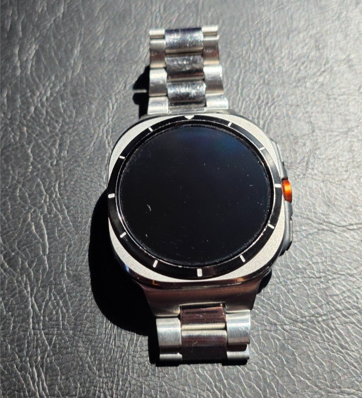 Samsung Galaxy Watch Ultra 47mm Titanium Silver With Accessories
