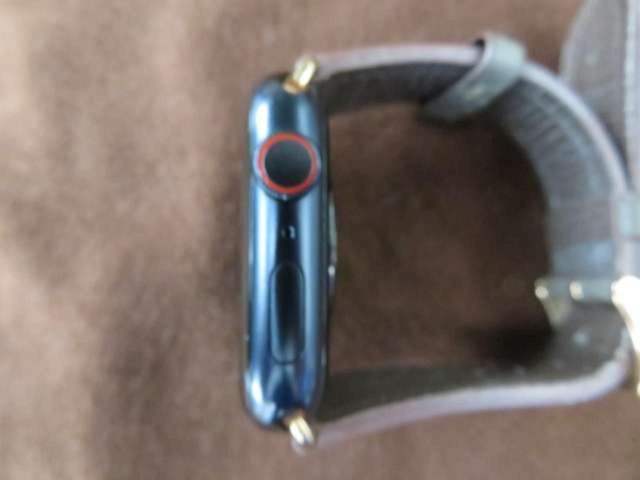 Apple Watch Series 7 GPS+Cellular 45mm Retina Display IP6X Water Resistant