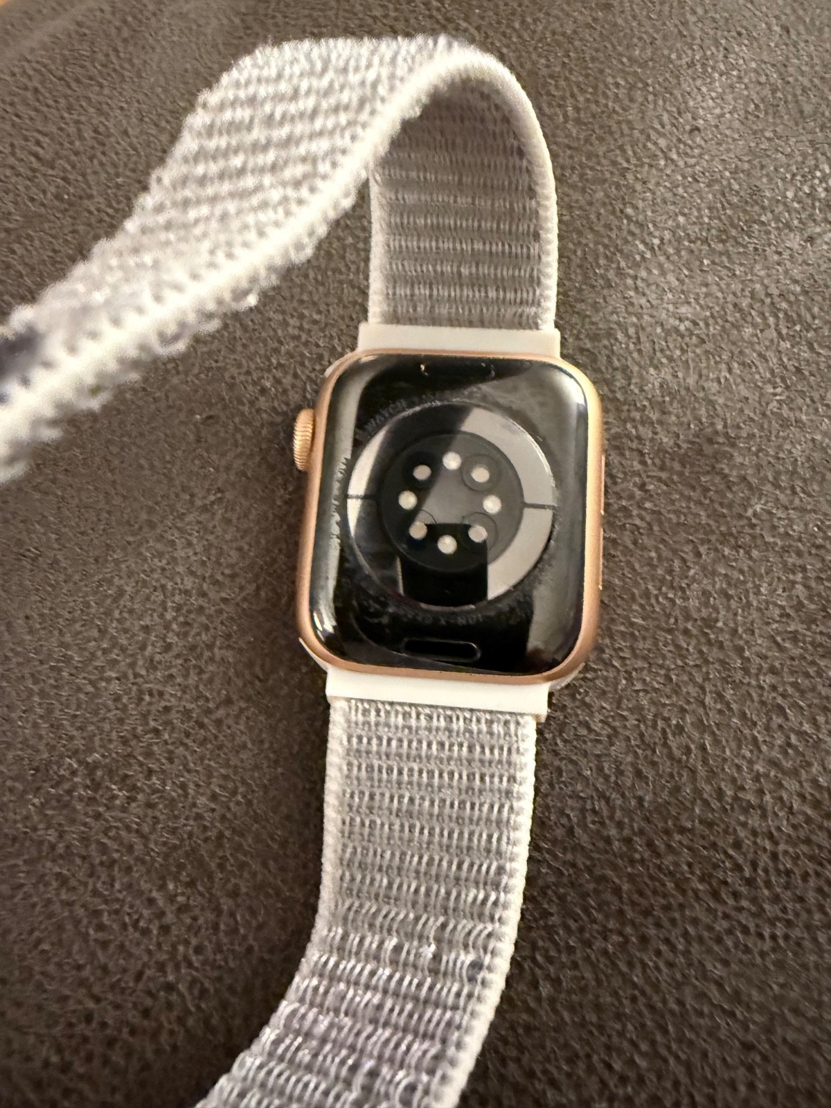 Apple Watch Series 6 40mm 32GB A2293 Aluminum Gold (Unlocked) – GPS Cellular