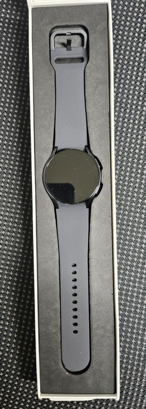 Samsung Galaxy Watch6 40mm Graphite Bluetooth Smartwatch SM-R935UZKAXAA (NEW)