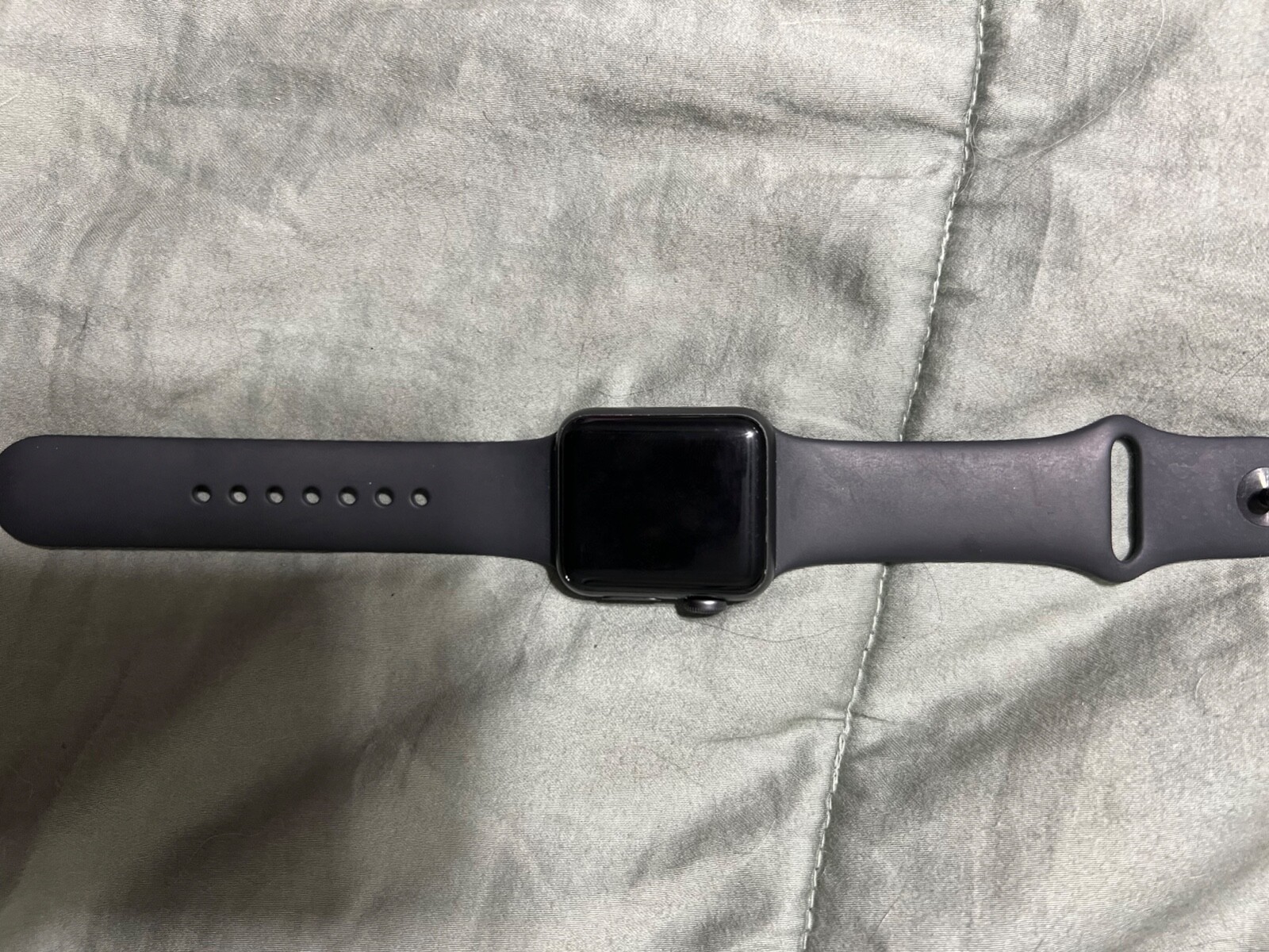 Apple Watch Series 3 38 mm Gray Case Black Aluminium Smartwatch – MTF02LLA