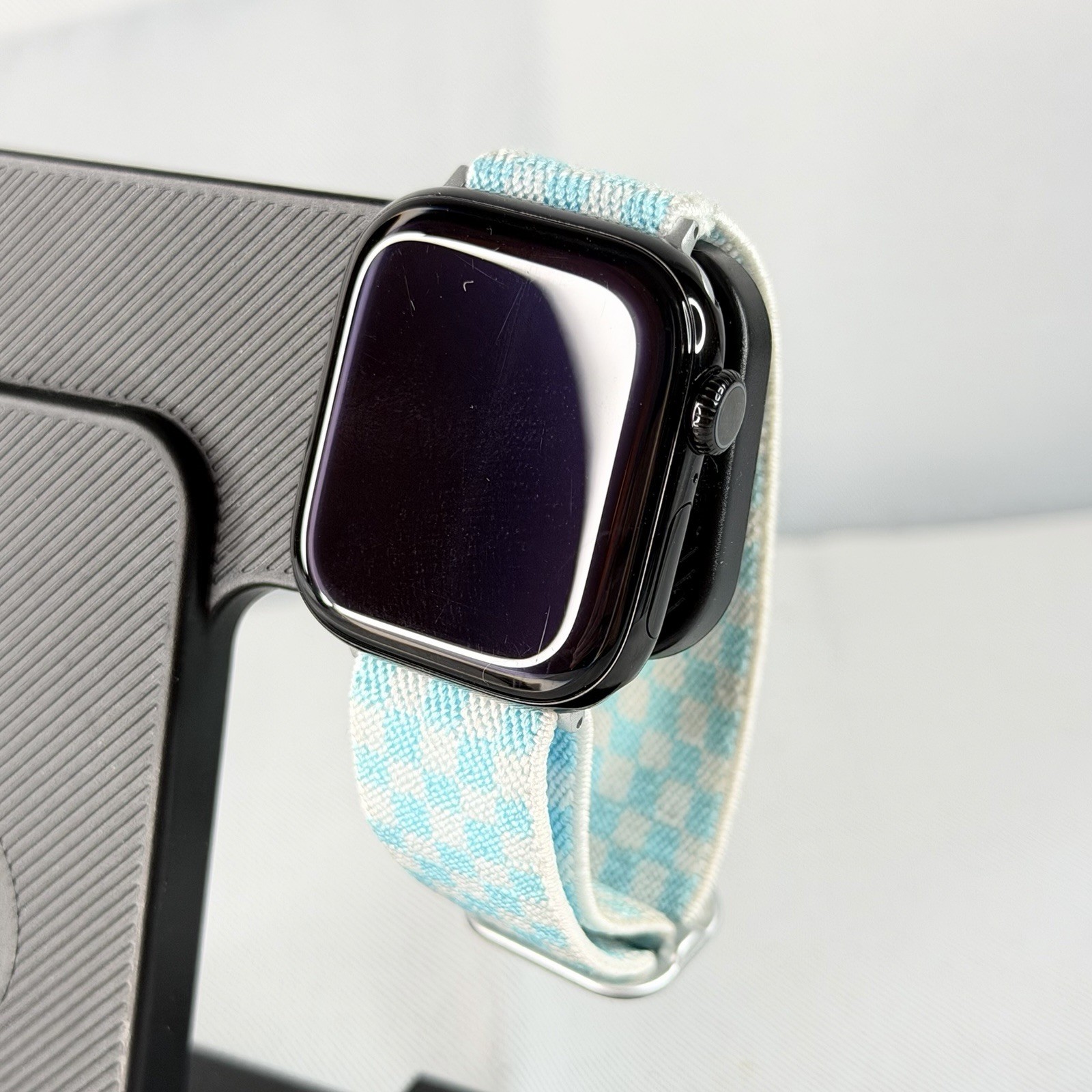 Apple Watch Series 10 42mm Jet Black Aluminum GPS – 100% Battery Health – Mint