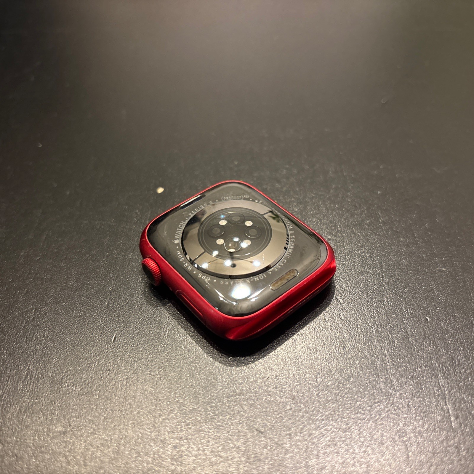 Apple Watch Series 8 GPS 45mm Red Aluminum No Band
