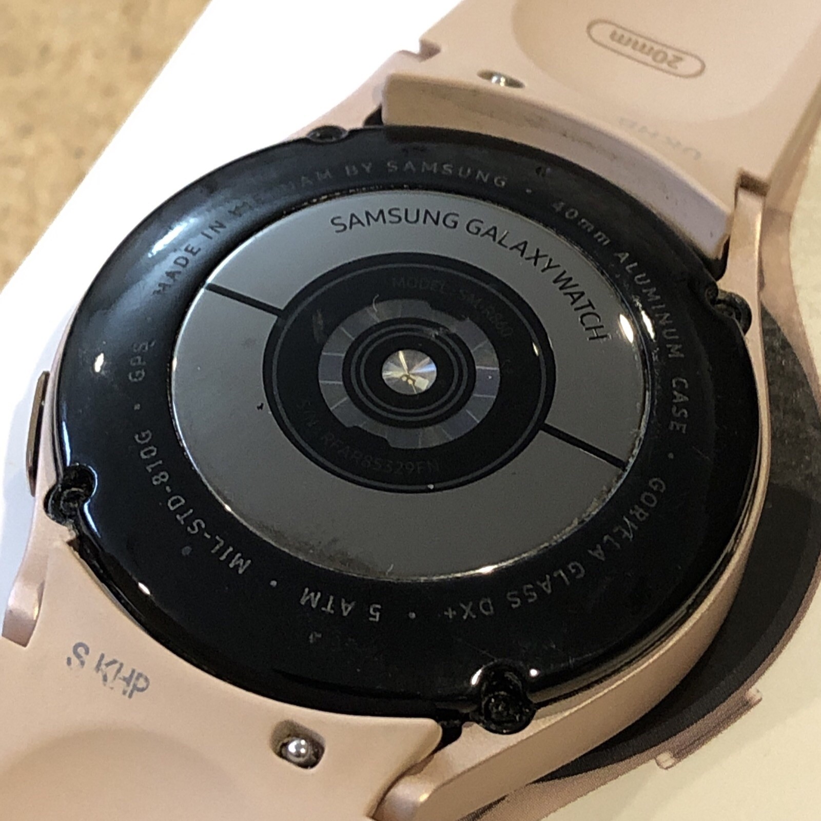 Samsung Galaxy Watch 4 40mm GPS Smartwatch Pink Gold S/M with Heart Rate Monitor
